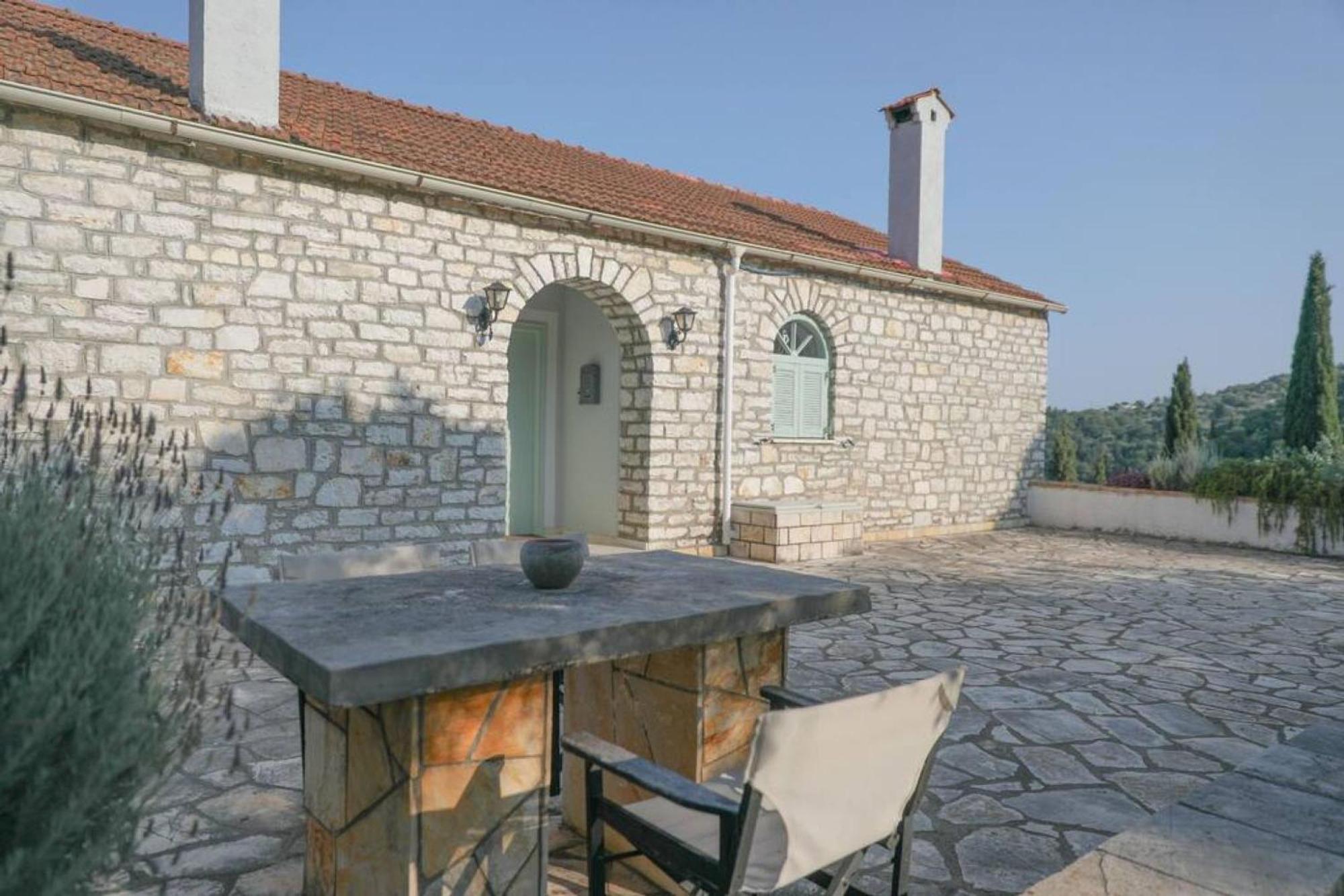 Sinies Stone Cottage - Ne Corfu Agnítsini エクステリア 写真