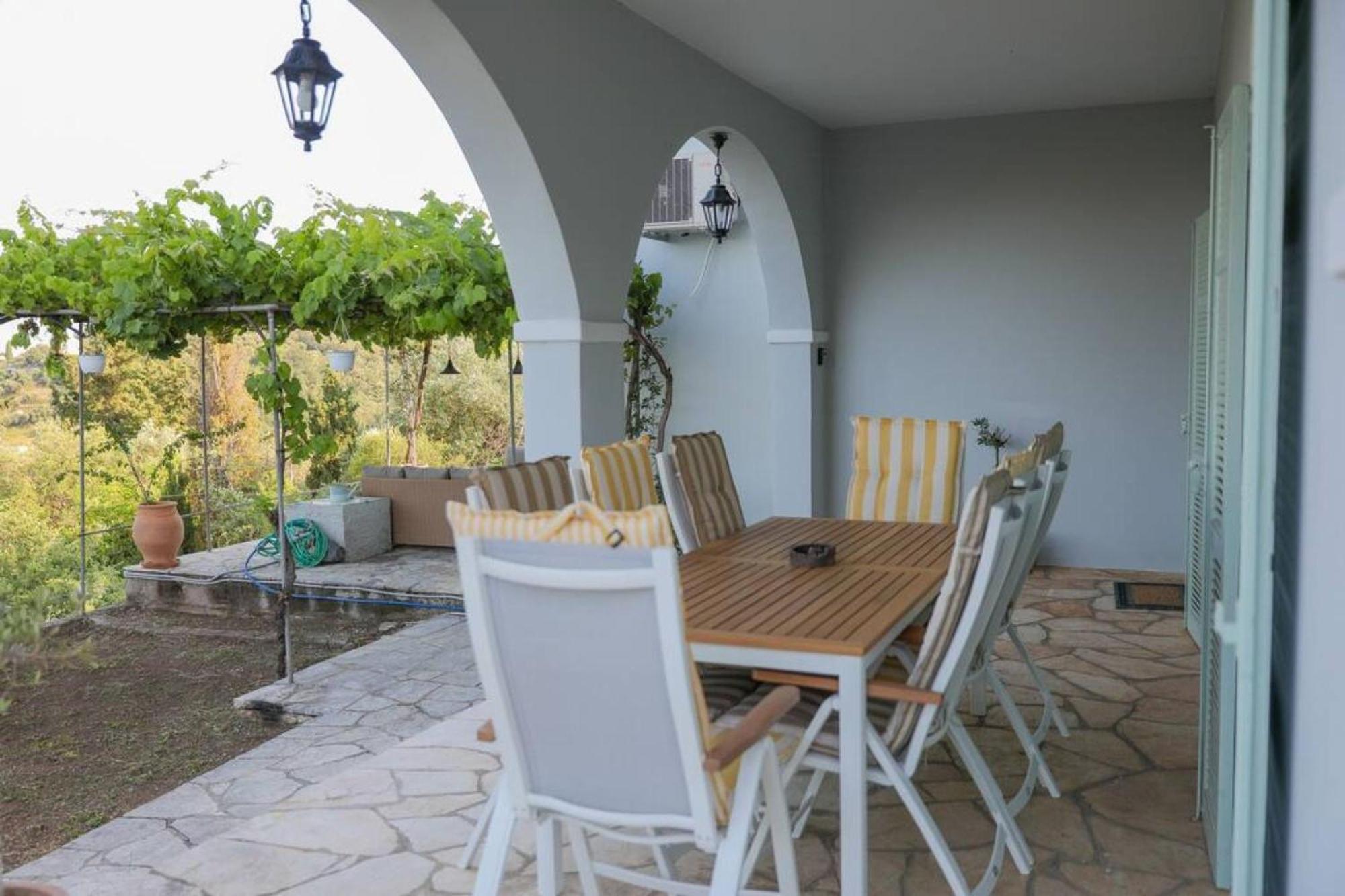 Sinies Stone Cottage - Ne Corfu Agnítsini エクステリア 写真