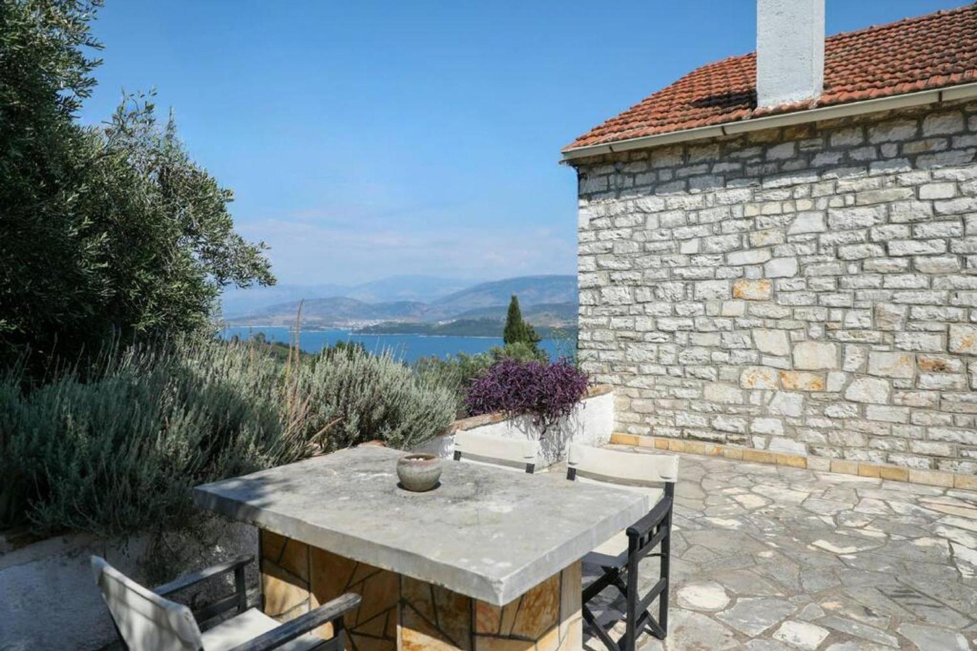 Sinies Stone Cottage - Ne Corfu Agnítsini エクステリア 写真