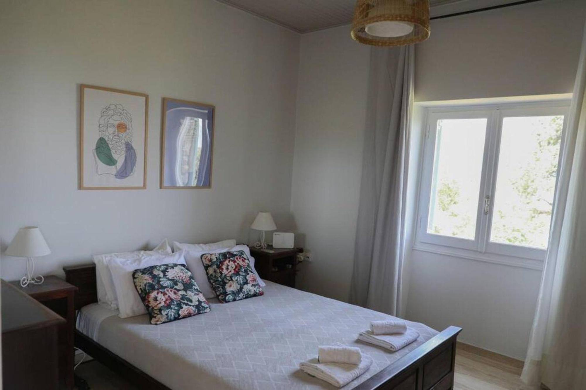 Sinies Stone Cottage - Ne Corfu Agnítsini エクステリア 写真